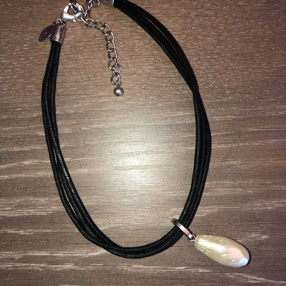 Pearl drop Necklace